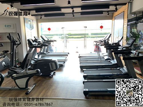 米兰·(milan)中国官方网站體育旗艦店的跑步機(jī)和橢圓機(jī)