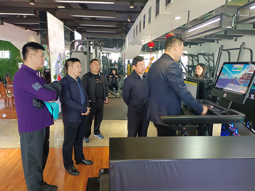 展示木衛(wèi)六跑步機